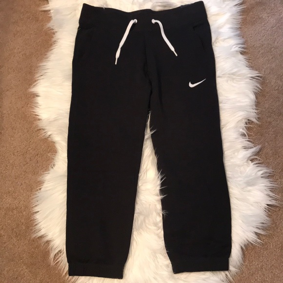 Nike Pants - Nike Capris Sweatpants